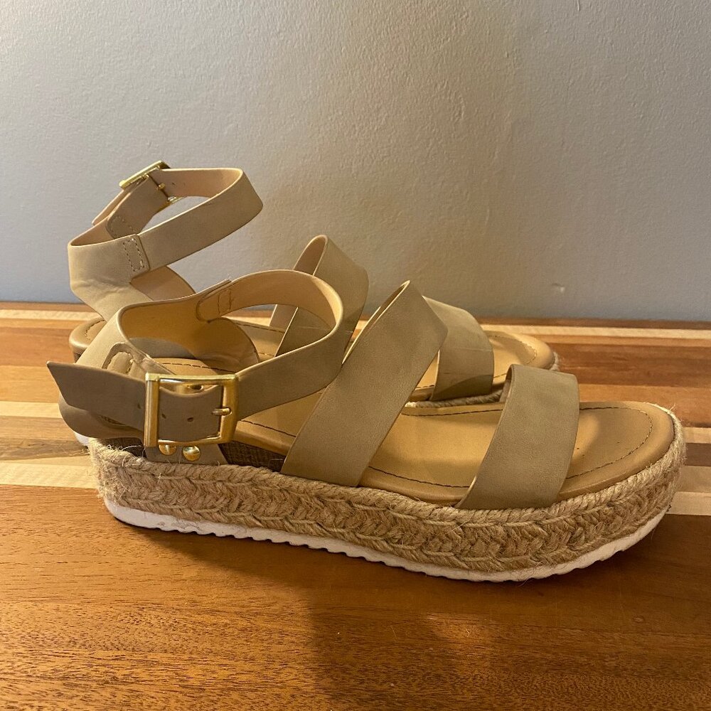 Soda Bryce Platform Sandals - Size 8